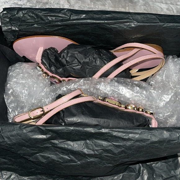 Preloved Dolce & Gabbana size 38 pristine condition. Pinkish color .. - Picture 9 of 9